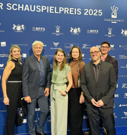 Deutscher Schauspielpreis 05 WAS IST BESSER.JPEG