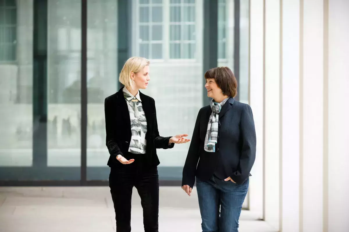 Tina Sikorski und Ina Keßler bilden seit einem Jahr eine Doppelspitze bei der Initiative Musik Die Geschäftsführerinnen der Initiative Musik Tina Sikorski und Ina Keßler